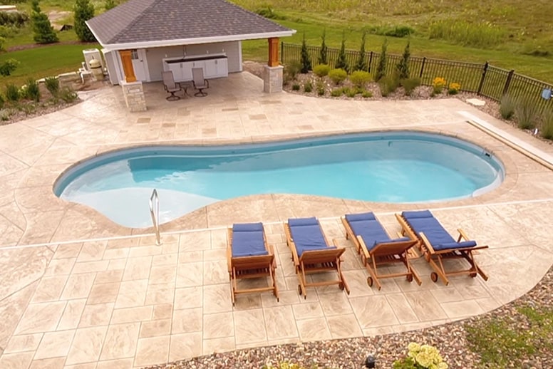 40′ Ice Silver, Inspiration, Finish Photo